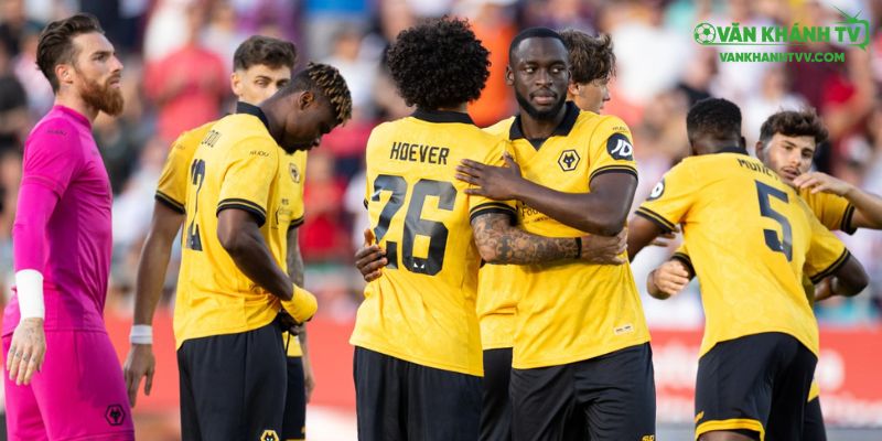 Wolves đặt mục tiêu chiến thắng trong chuyến làm khách đầy thử thách.