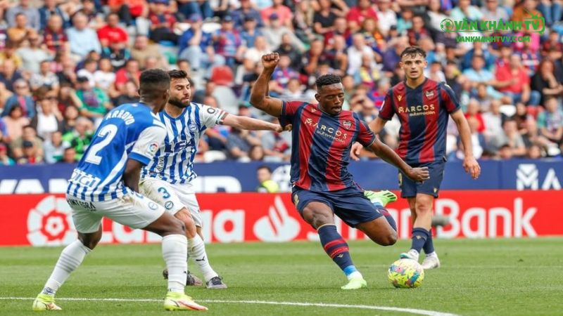 Nhận định, soi kèo Alaves vs Levante, 2h30 ngày 17/8