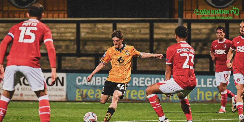 Cambridge vs Charlton – trận đấu Cúp Liên đoàn Anh hấp dẫn.